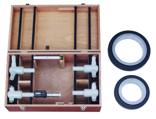 Digital 3-Point Internal Micrometer Set 100-200mm, Interchange. Head IP65, 468-975