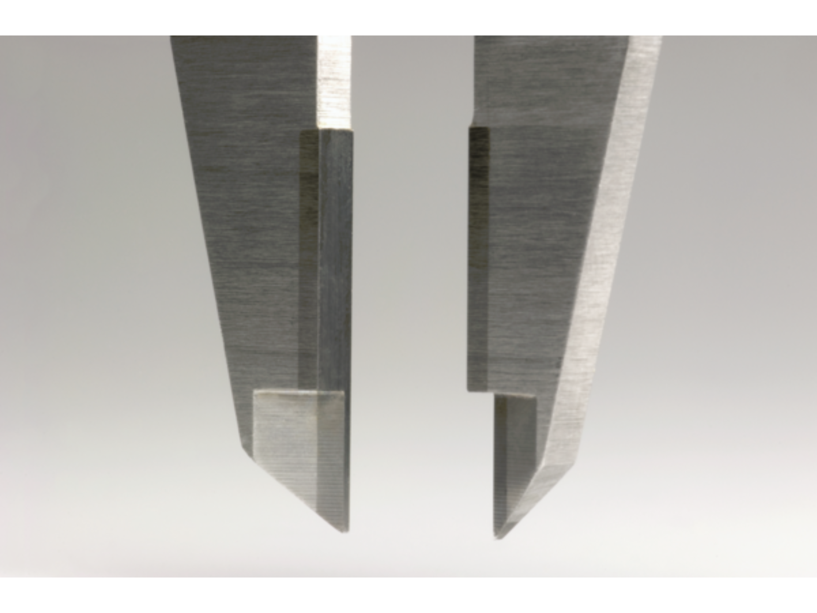 ABSOLUTE AOS Carbide Caliper 0-150mm Square Depth Rod & Thumb Roller 500-174-30