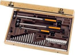 Schwenk Schwenk 11600000  Dial Bore Gauge sets type SU Metric Range 18-150mm with steel pins, Without Indicator. Measuring depth 110-180mm, 27 anvils