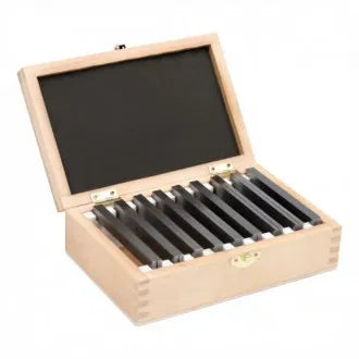 MHC 10 pairs Model No. 637-7959 Parallel: Accuracy 0.005mm. Width and length 10x150mm Range 14 to 32mm by 2mm in wooden case