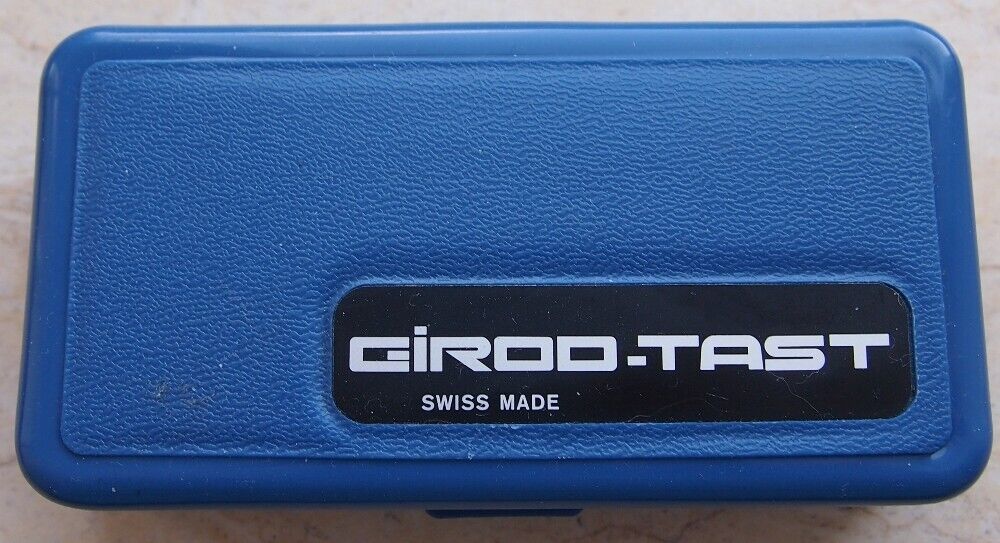 Girod Horizontal Indicator GT 1253, Graduation: .002mm, Range: 0.2mm, Reading: 0-100-0, Face 27.4mm, Stylus 12mm. DIN 2270